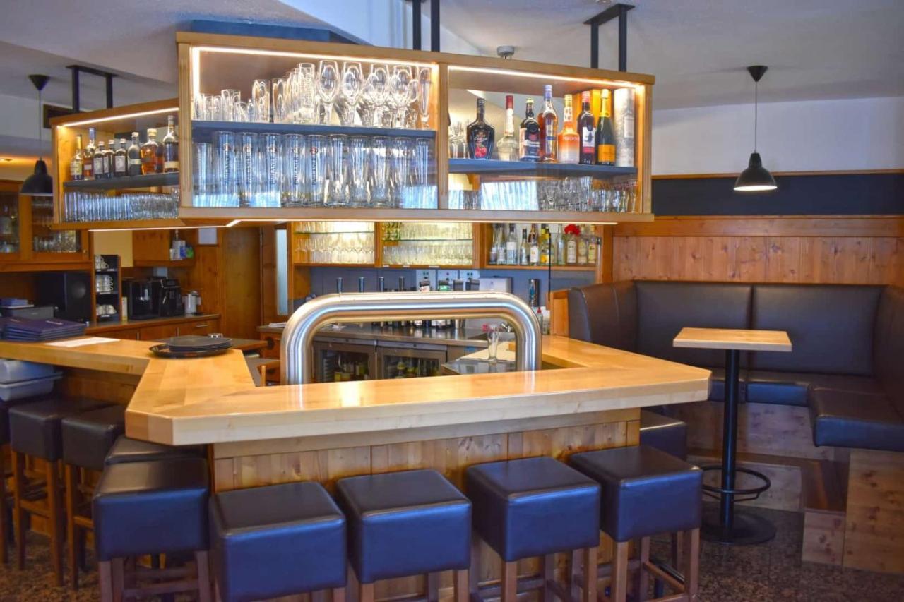 Hotel Und Restaurant Nehrener Hof 외부 사진