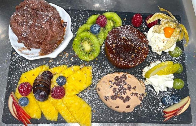 Hotel Und Restaurant Nehrener Hof 외부 사진