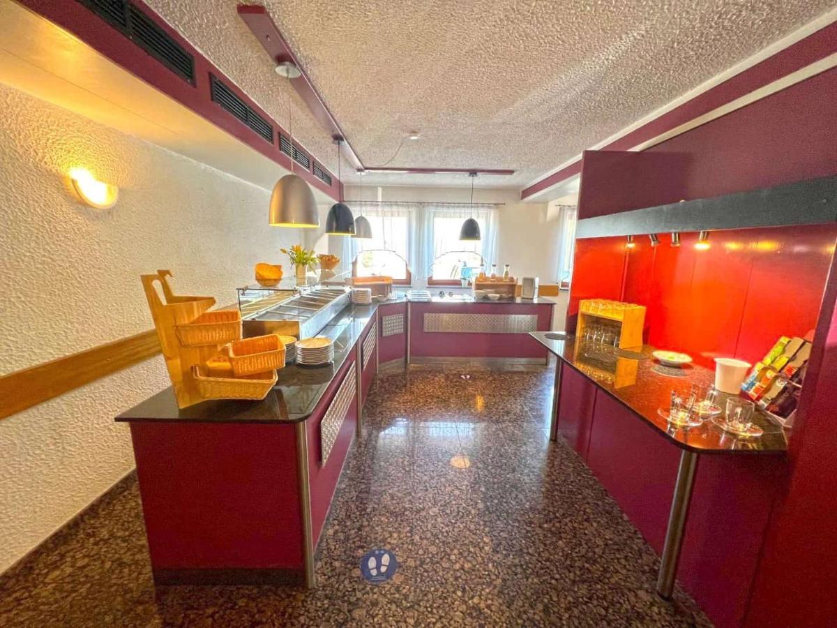 Hotel Und Restaurant Nehrener Hof 외부 사진
