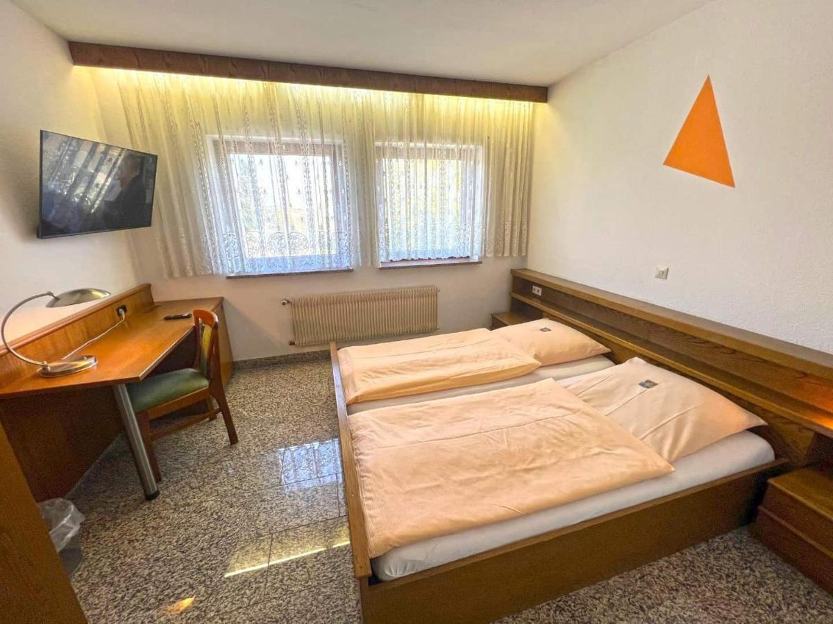 Hotel Und Restaurant Nehrener Hof 외부 사진