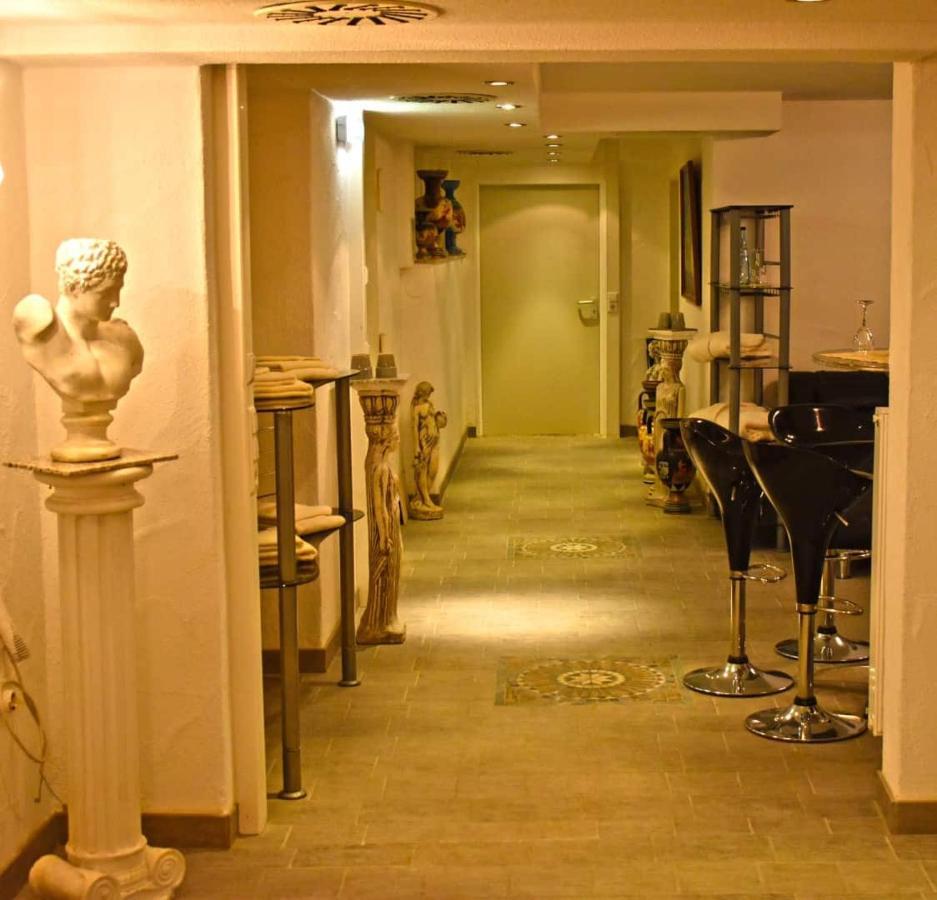Hotel Und Restaurant Nehrener Hof 외부 사진