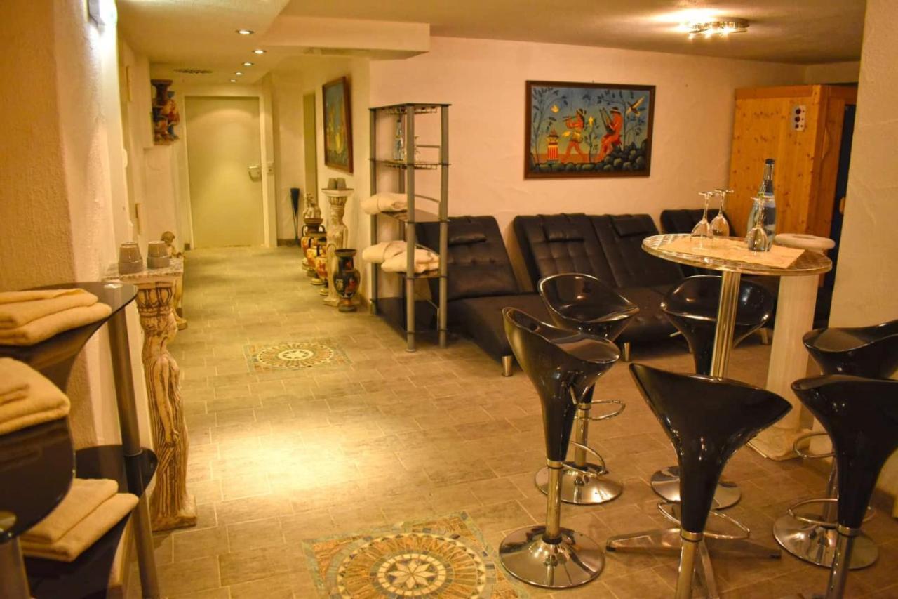 Hotel Und Restaurant Nehrener Hof 외부 사진